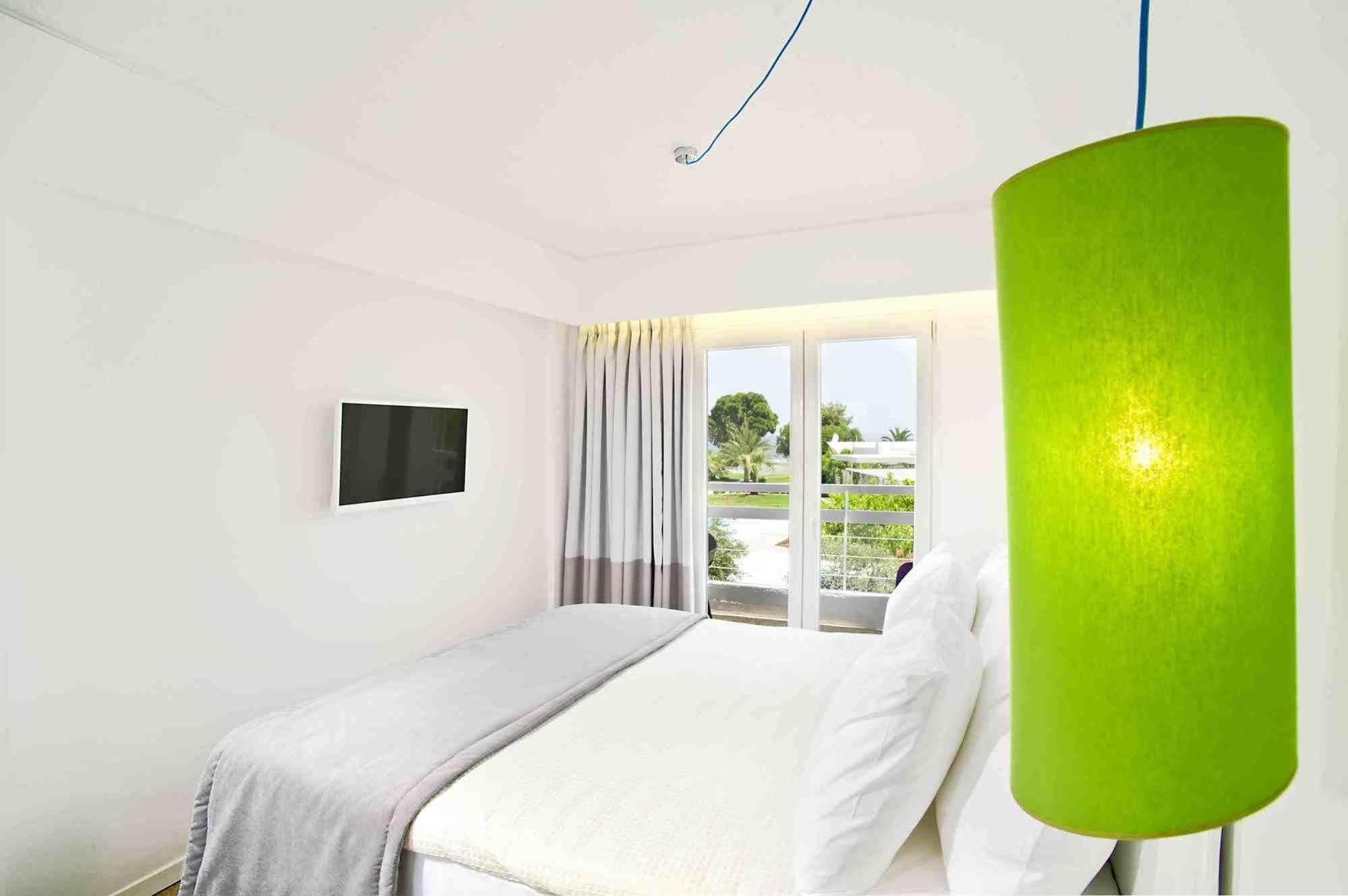 Marathon Hotel Néa Mákri